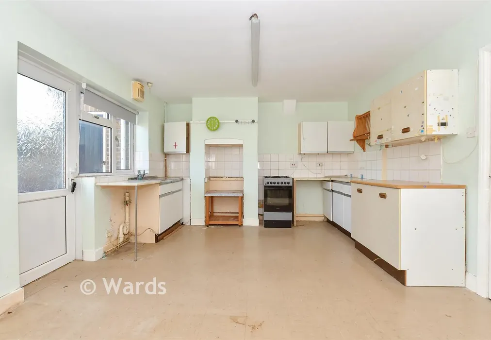 Kitchen/Diner - Mayers Road, Walmer, Deal, Kent - Wards of Kent