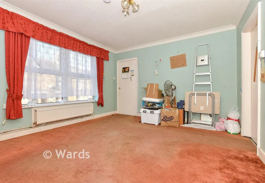 Lounge - Mayers Road, Walmer, Deal, Kent - Wards of Kent