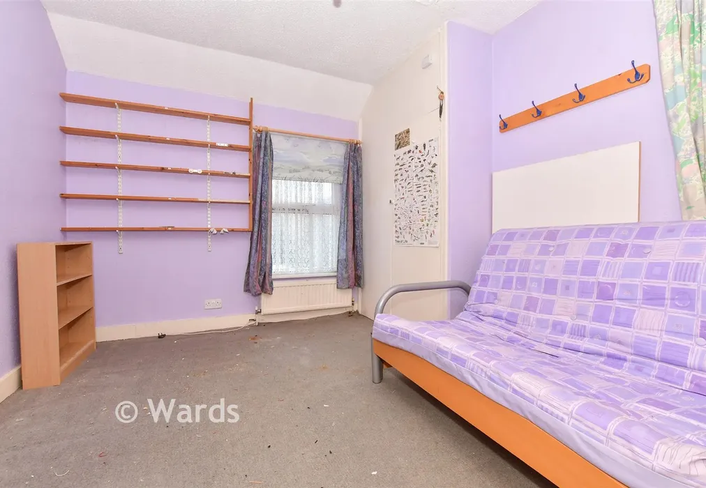 Bedroom 2 - Mayers Road, Walmer, Deal, Kent - Wards of Kent
