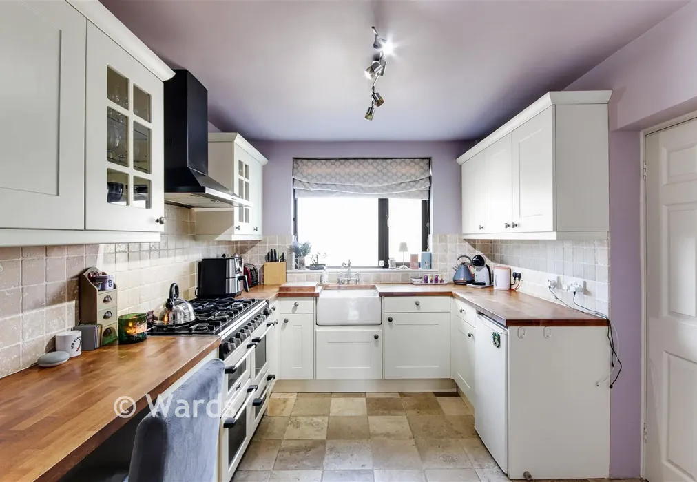V Kitchen - Hartley Road, Cranbrook, Kent - Wards of Kent
