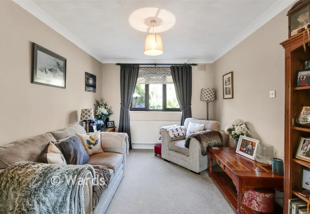 V Sitting Room - Hartley Road, Cranbrook, Kent - Wards of Kent