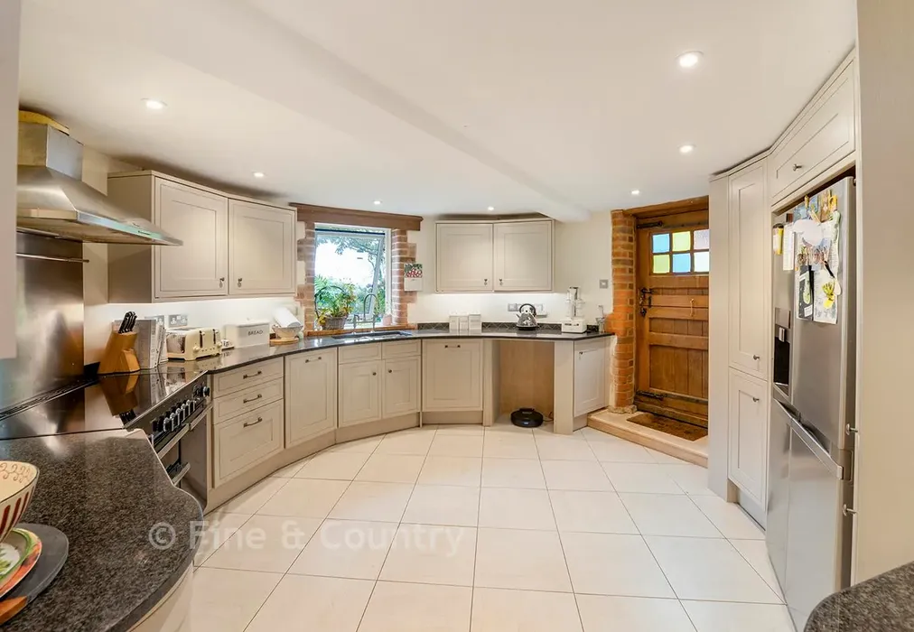 Kitchen - Crook Road, Brenchley, Tonbridge, Kent - Wards of Kent