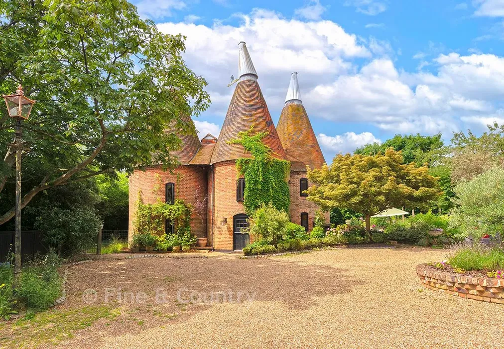 External - Crook Road, Brenchley, Tonbridge, Kent - Wards of Kent