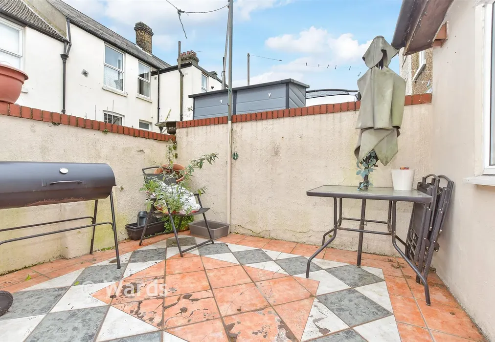 Rear Garden - Whitfield Avenue, Dover, Kent - Wards of Kent