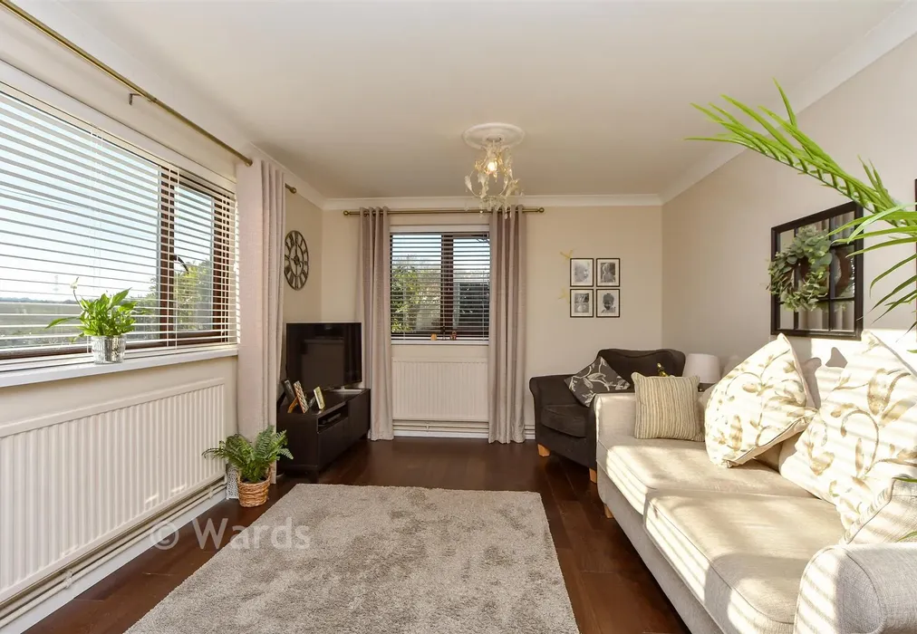 Lounge/Diner - Barton Road, Sutton At Hone, Kent - Wards of Kent