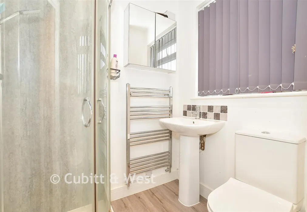 En-Suite Shower Room - Timberlea Close, Ashington, West Sussex - Wards of Kent
