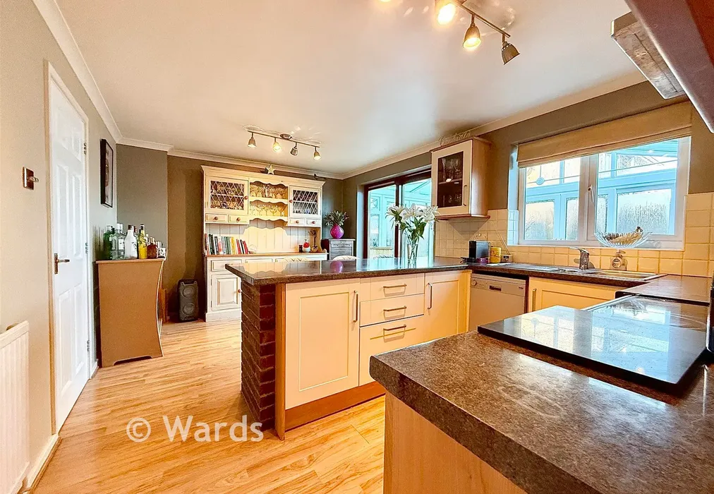 Kitchen - The Russets, Meopham, Kent - Wards of Kent