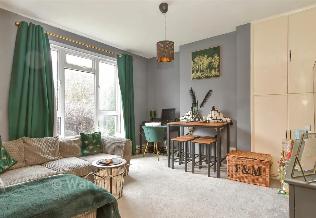 Living Room - Dickens Avenue, Dartford, Kent - Wards of Kent
