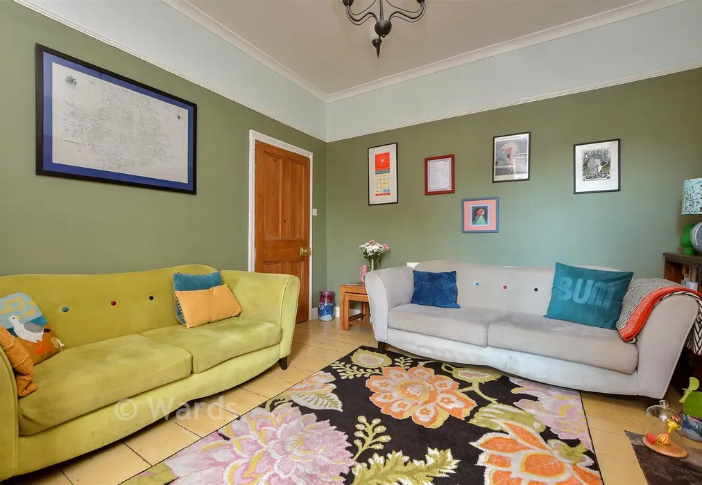 Lounge - High Street, Wingham, Canterbury, Kent - Wards of Kent