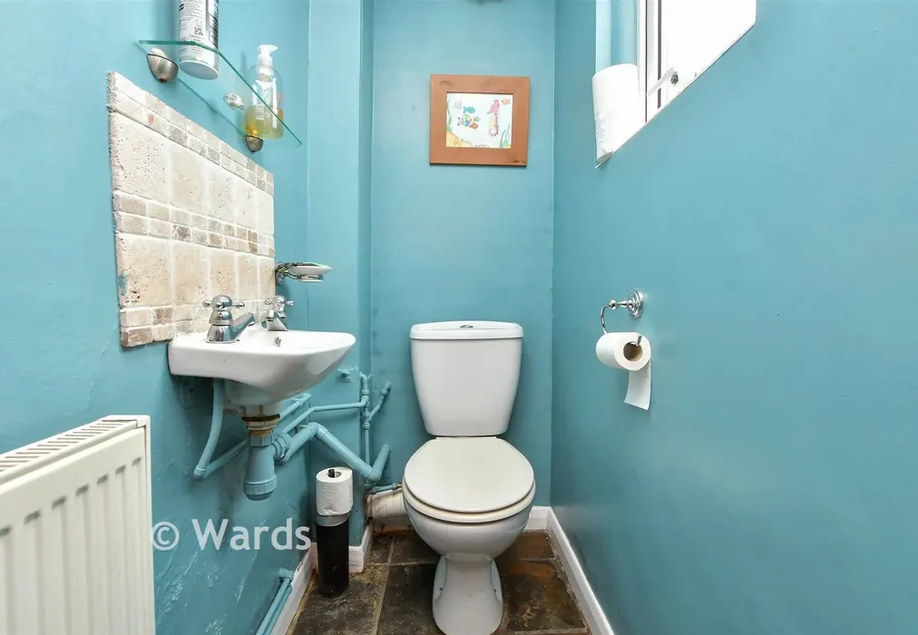 Cloakroom - High Street, Wingham, Canterbury, Kent - Wards of Kent
