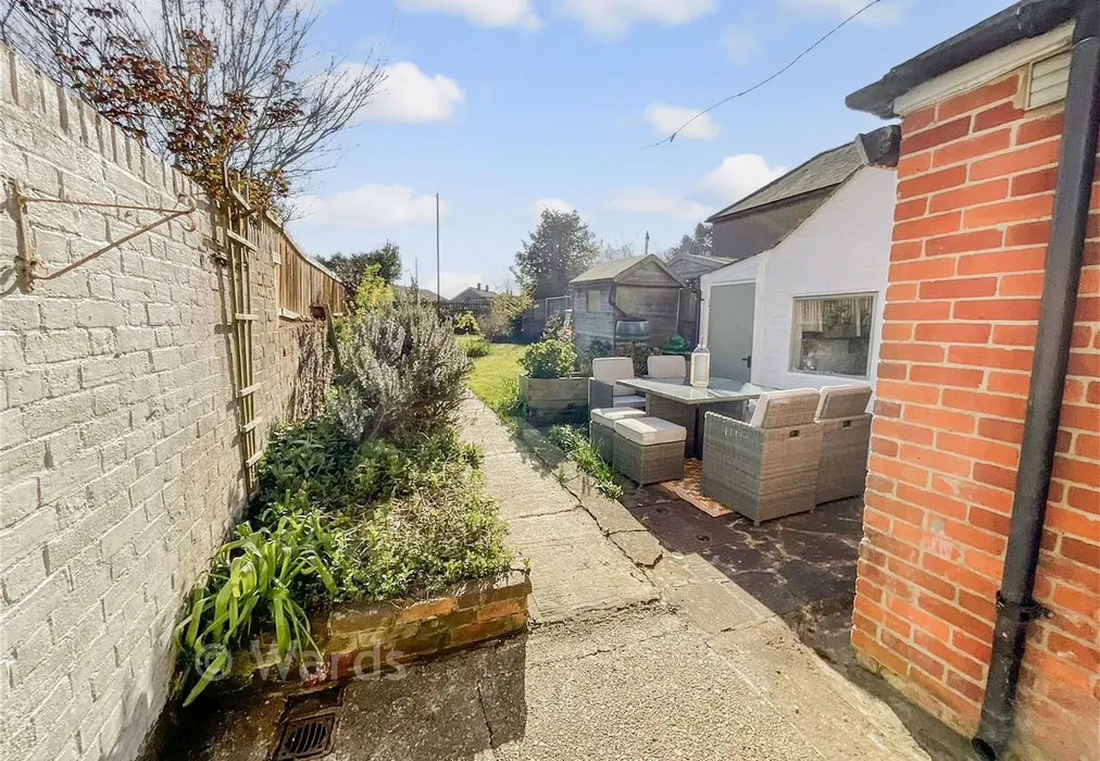 Rear Garden - High Street, Wingham, Canterbury, Kent - Wards of Kent