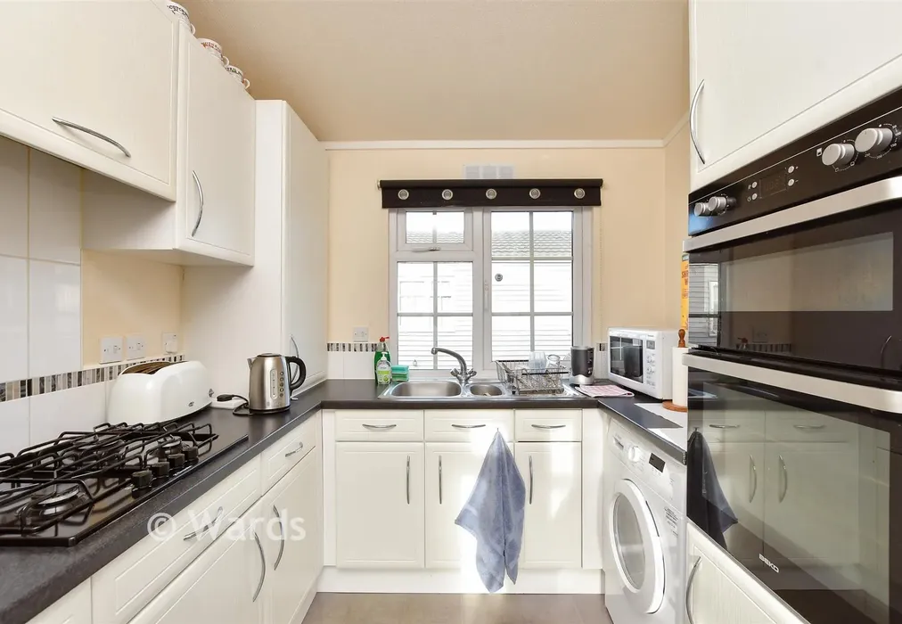 Kitchen - Faversham Road, Seasalter, Whitstable, Kent - Wards of Kent