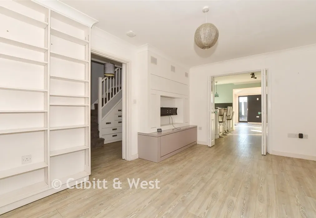 Lounge - Pinova Close, Crawley, West Sussex - Wards of Kent