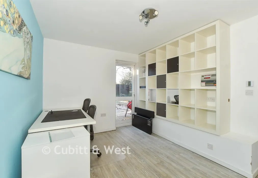 Former Garage - Pinova Close, Crawley, West Sussex - Wards of Kent