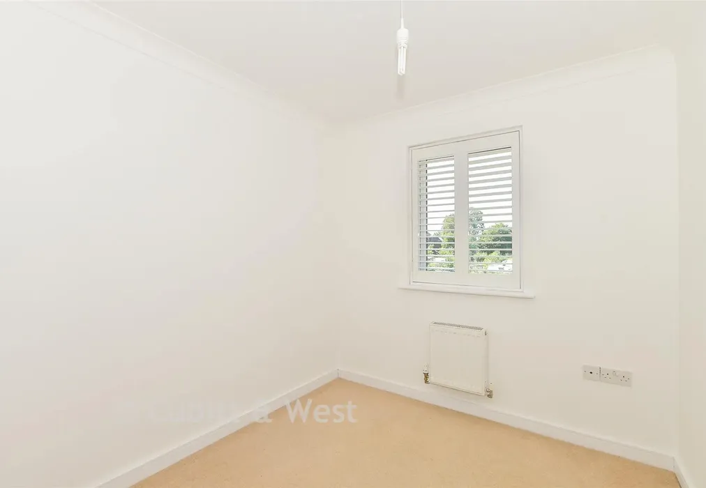 Bedroom 5 - Pinova Close, Crawley, West Sussex - Wards of Kent