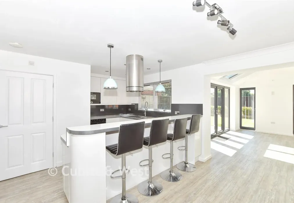 Kitchen - Pinova Close, Crawley, West Sussex - Wards of Kent