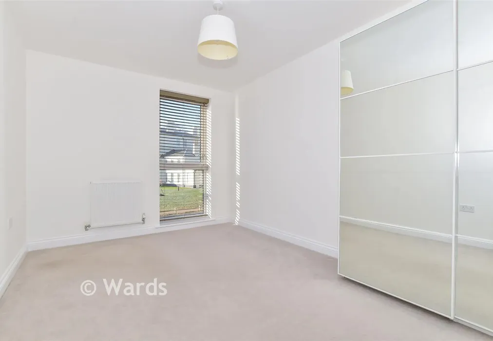Bedroom 2 - Wills Crescent, West Malling, Kent - Wards of Kent