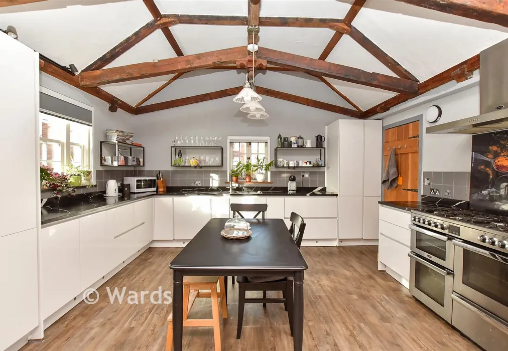 Kitchen/    Breakfast Area - Stoke Road, Allhallows, Rochester, Kent - Wards of Kent