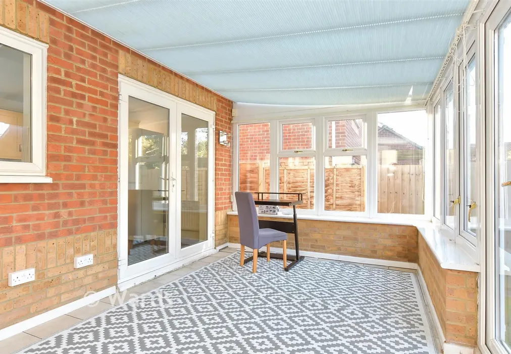Conservatory - Cranmere Court, Strood, Rochester, Kent - Wards of Kent