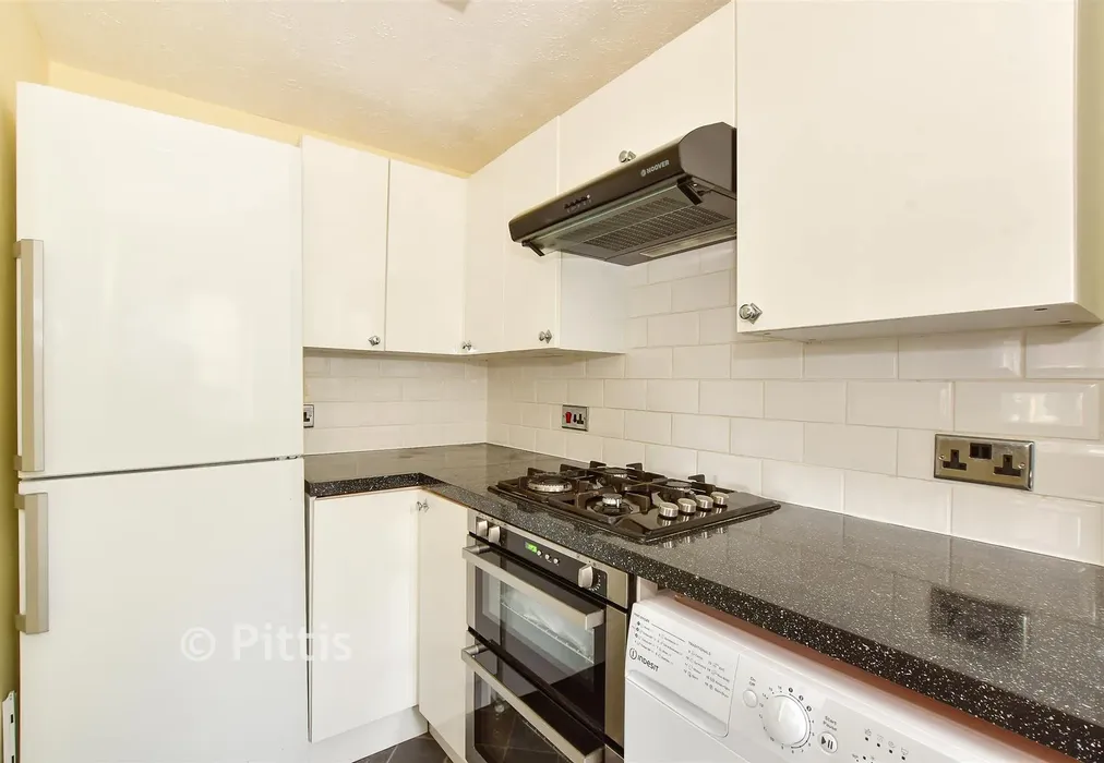Kitchen - Player Street, Ryde, Isle of Wight - Wards of Kent
