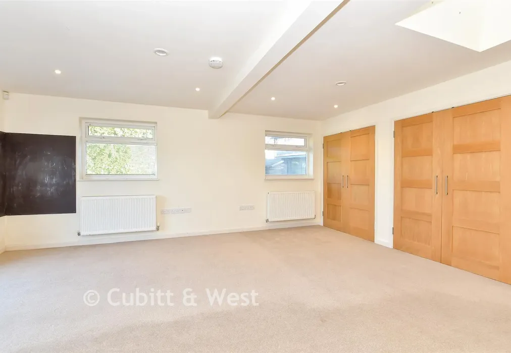 Bedroom 1 - Bourne Close, Horndean, Waterlooville, Hampshire - Wards of Kent