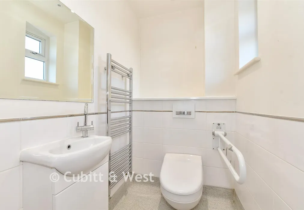 Internal Lifestyle Photograph - Bourne Close, Horndean, Waterlooville, Hampshire - Wards of Kent