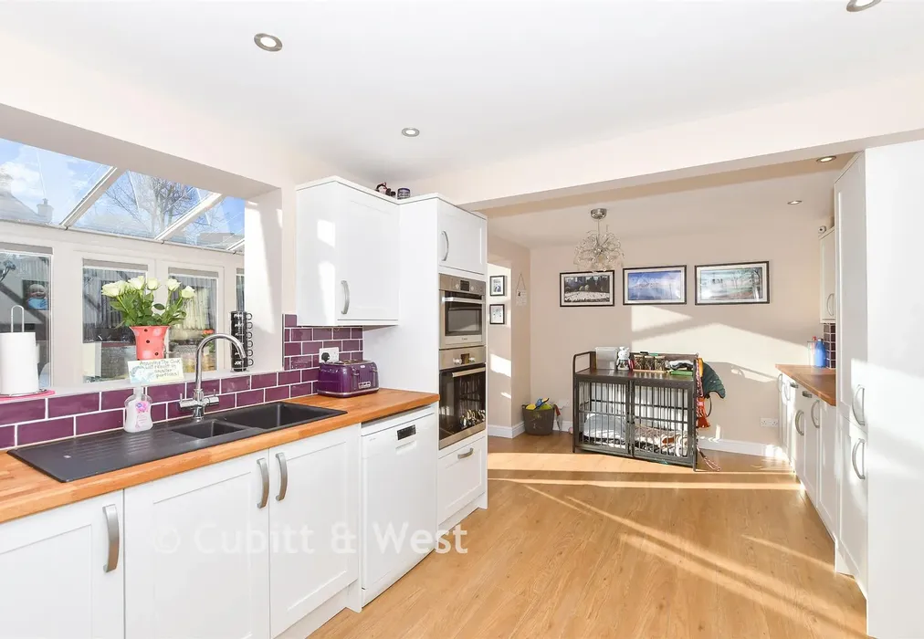 Kitchen/Breakfast Area - Pipit Meadow, Uckfield, East Sussex - Wards of Kent