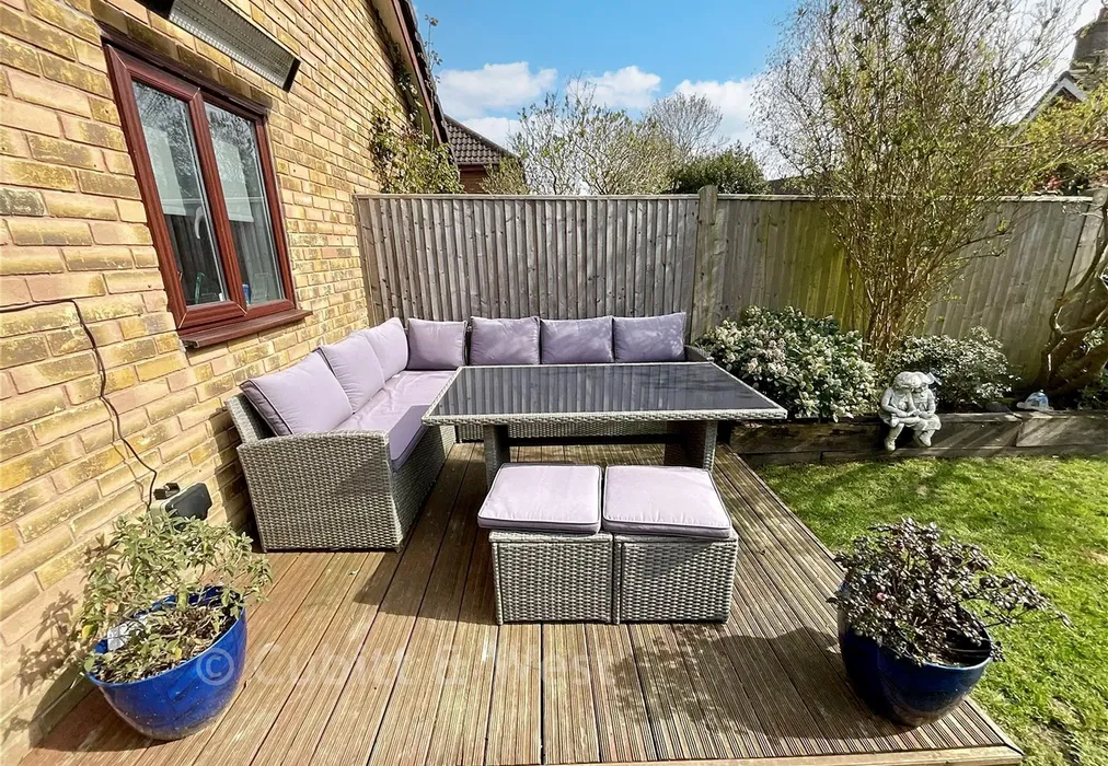 Rear Garden - Pipit Meadow, Uckfield, East Sussex - Wards of Kent