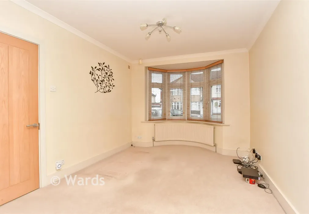 Lounge - Gloucester Avenue, Welling, Kent - Wards of Kent