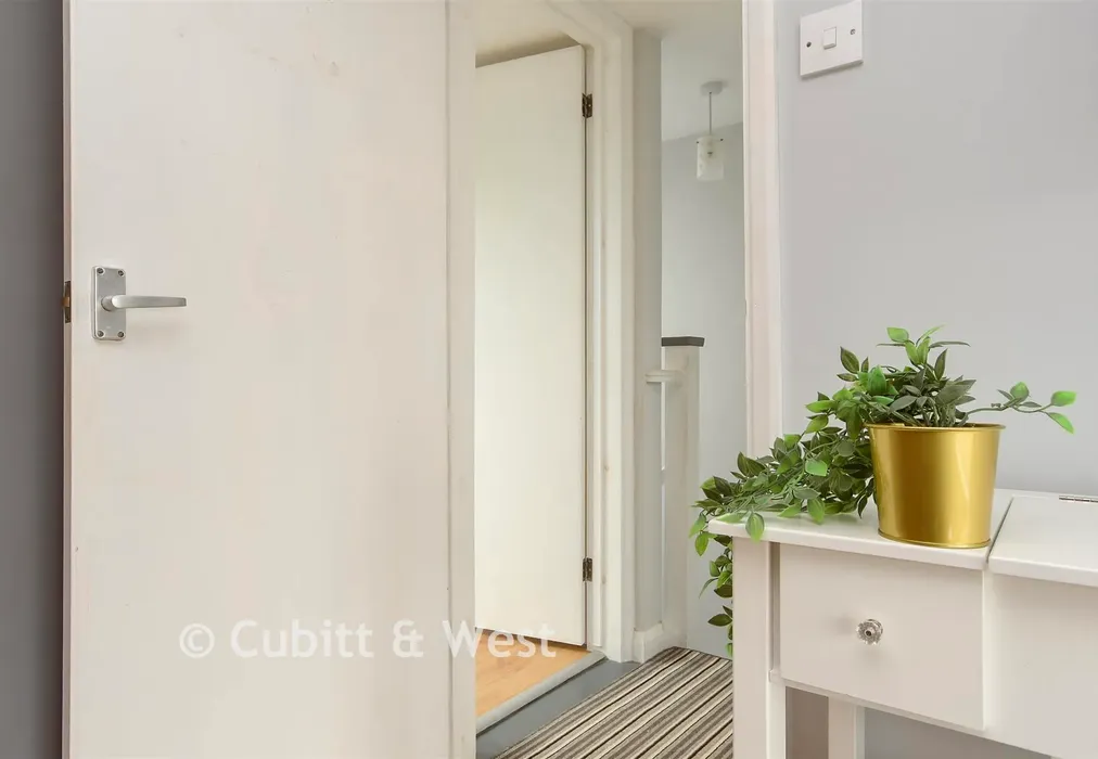 Internal Lifestyle Photograph - Eccles Hill, North Holmwood, Dorking, Surrey - Wards of Kent