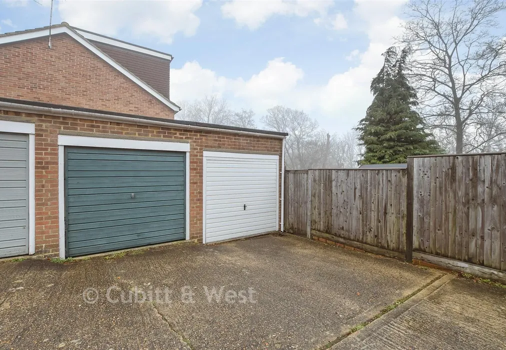 Garage - Eccles Hill, North Holmwood, Dorking, Surrey - Wards of Kent