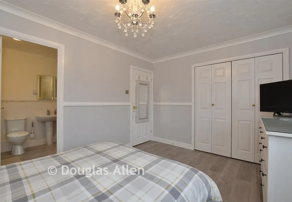 Bedroom 1 - Hornbeam Way, Laindon, Basildon, Essex - Wards of Kent