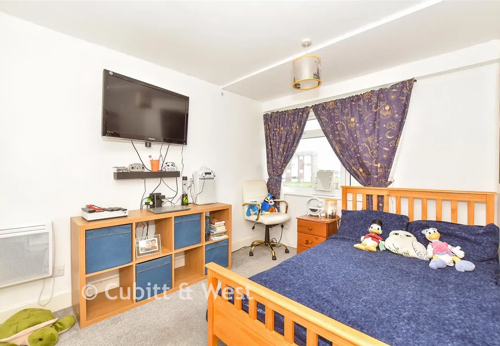 Bedroom 2 - Fort Cumberland Road, Southsea, Hampshire - Wards of Kent