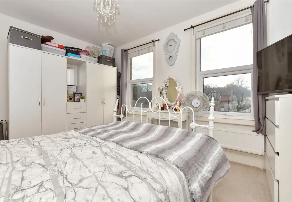Bedroom 1 - Crabble Road, Dover, Kent - Wards of Kent