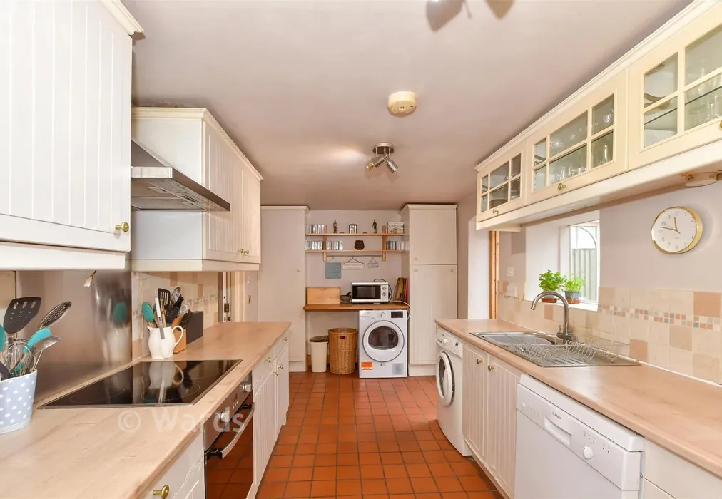 Kitchen - Bekesbourne Hill, Bekesbourne, Canterbury, Kent - Wards of Kent