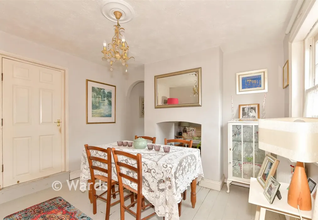 Dining Area - Bekesbourne Hill, Bekesbourne, Canterbury, Kent - Wards of Kent