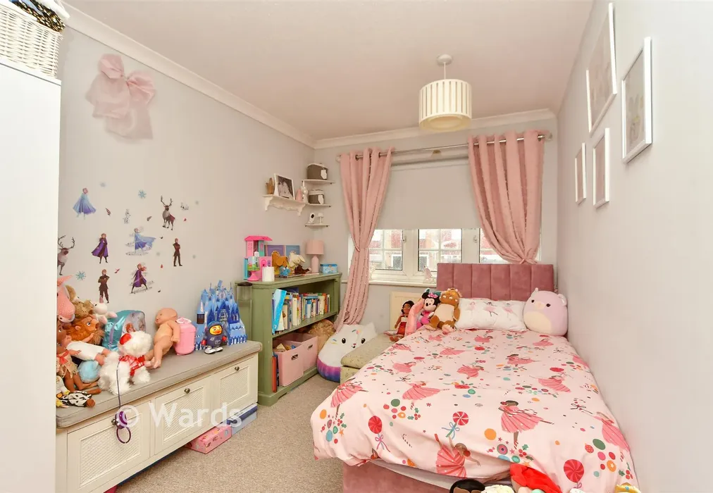 Bedroom 3 - Nottingham Walk, Strood, Rochester, Kent - Wards of Kent