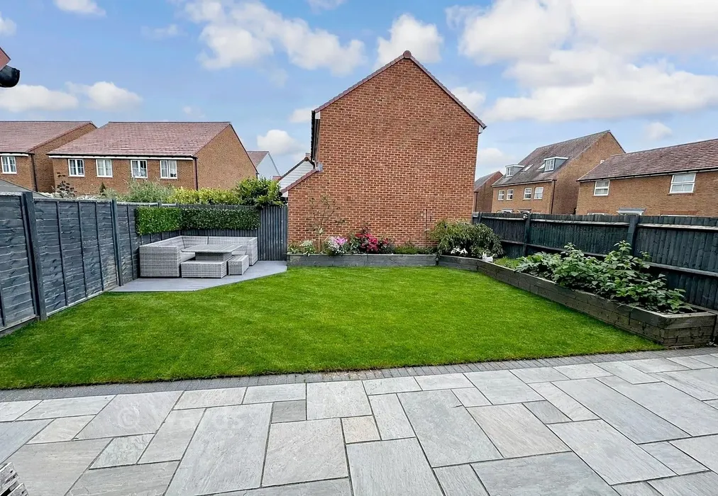 Garden - Cornflower Avenue, Hythe, Kent - Wards of Kent