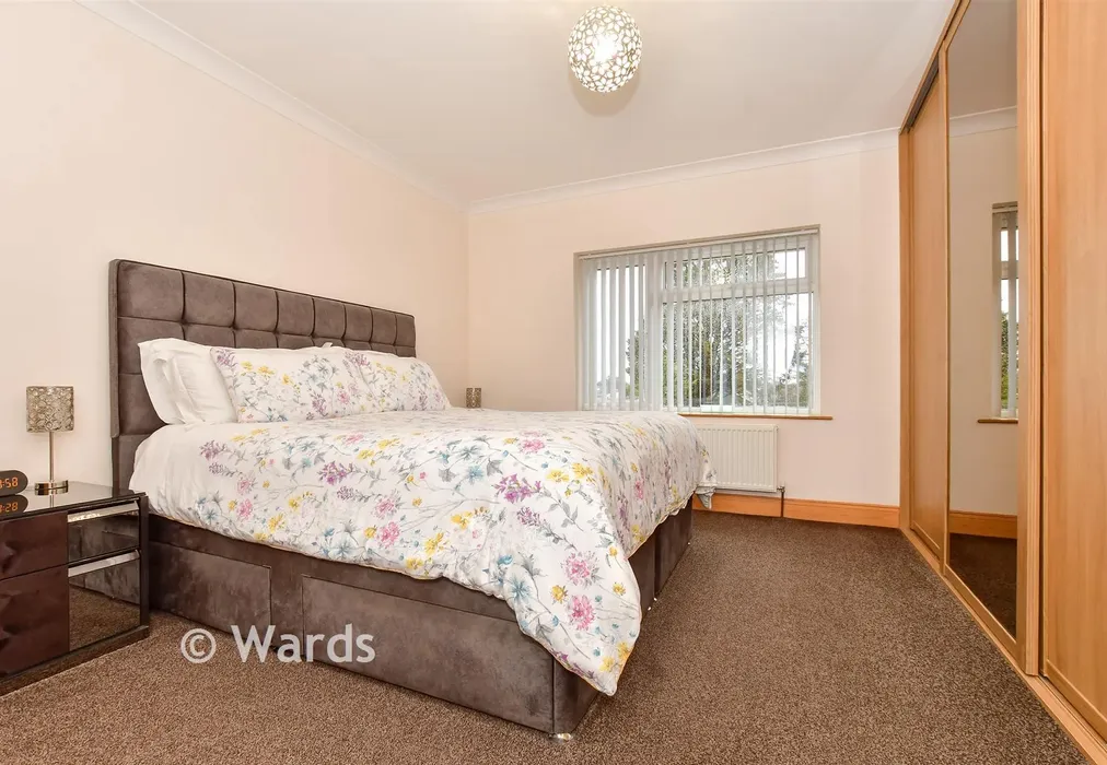 Bedroom 2 - Cherry Orchard, Chestfield, Whitstable, Kent - Wards of Kent