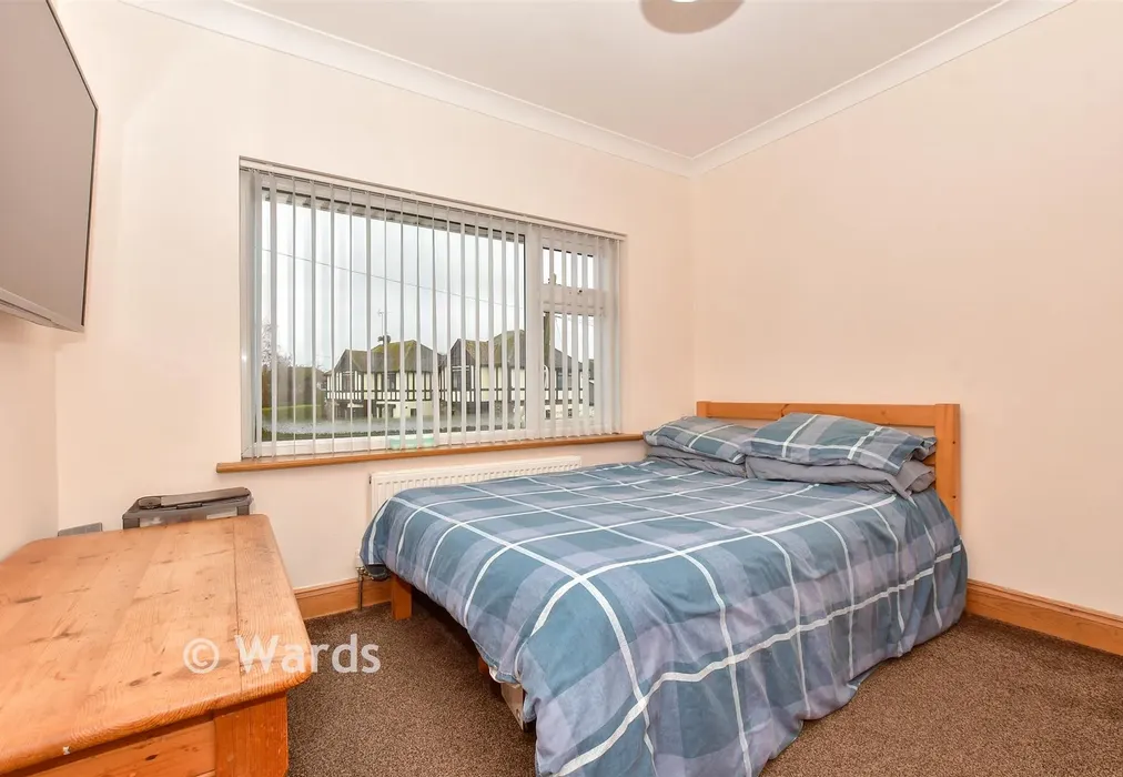 Bedroom 4 - Cherry Orchard, Chestfield, Whitstable, Kent - Wards of Kent