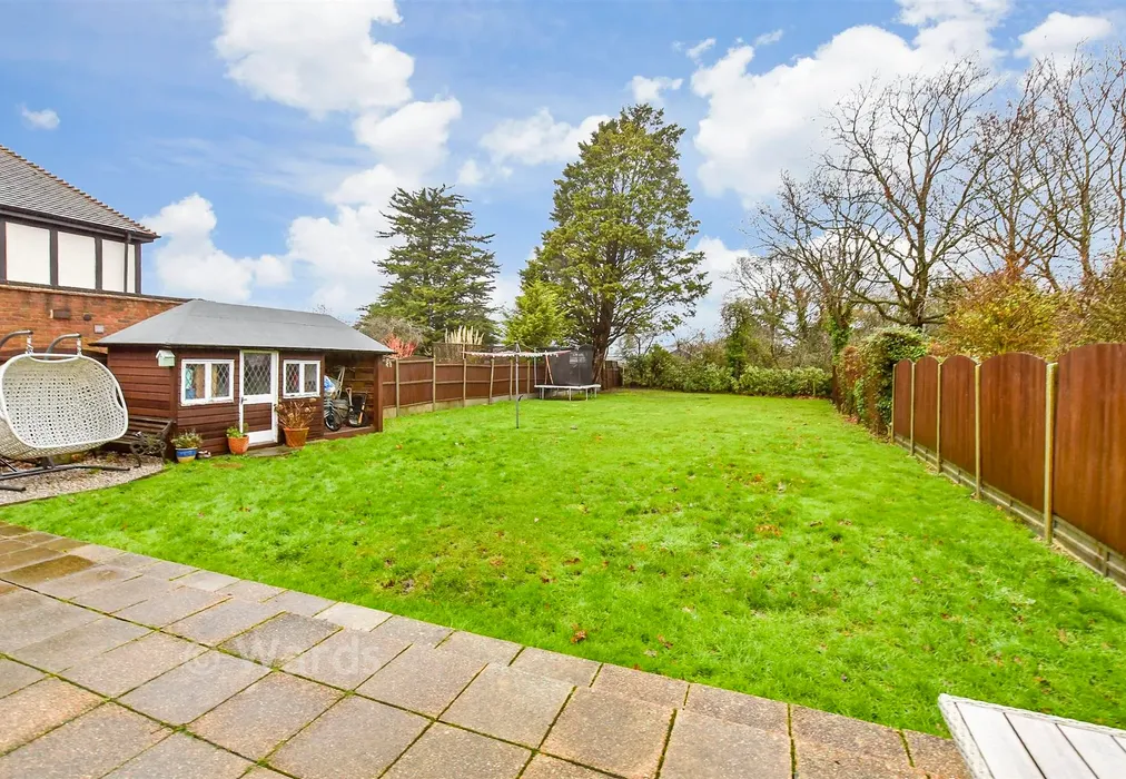 Rear Garden - Cherry Orchard, Chestfield, Whitstable, Kent - Wards of Kent