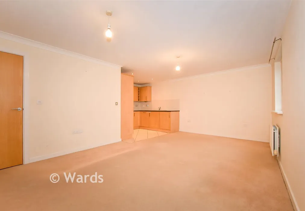 Lounge/Diner - Sherwood Avenue, Larkfield, Aylesford, Kent - Wards of Kent