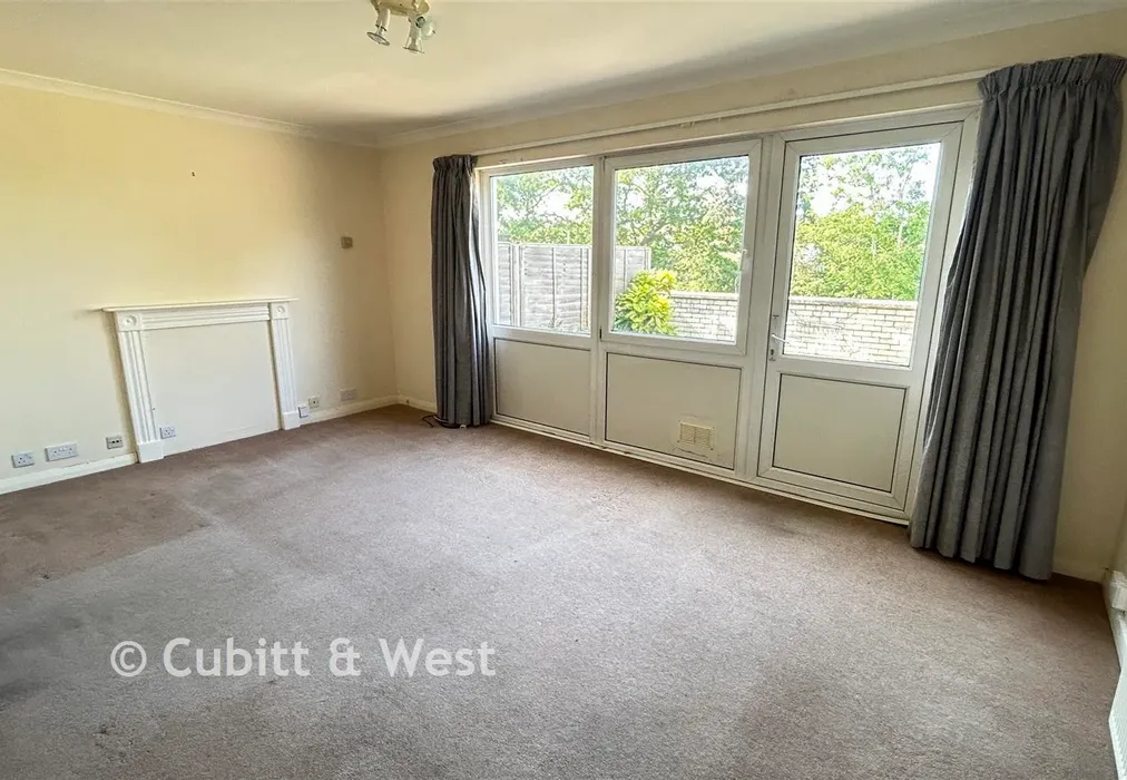 Lounge NEW - High Street, Cranleigh, Surrey - Wards of Kent