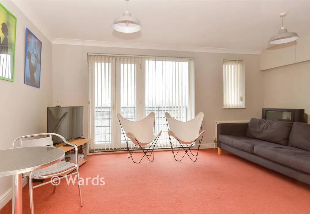 Lounge - Fennel Close, Rochester, Kent - Wards of Kent