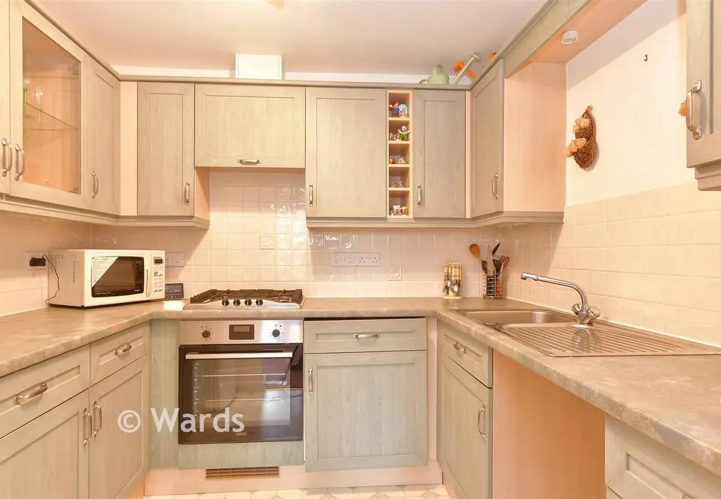 Kitchen - Fennel Close, Rochester, Kent - Wards of Kent