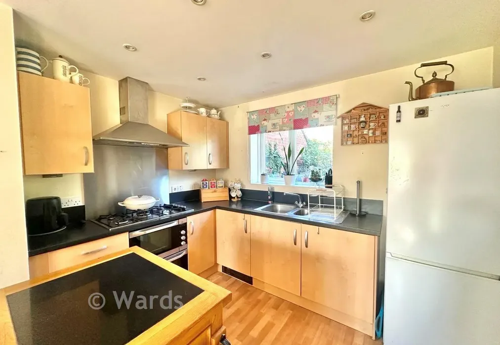 Kitchen - Brambles Close, Minster-On-Sea, Sheerness, Kent - Wards of Kent