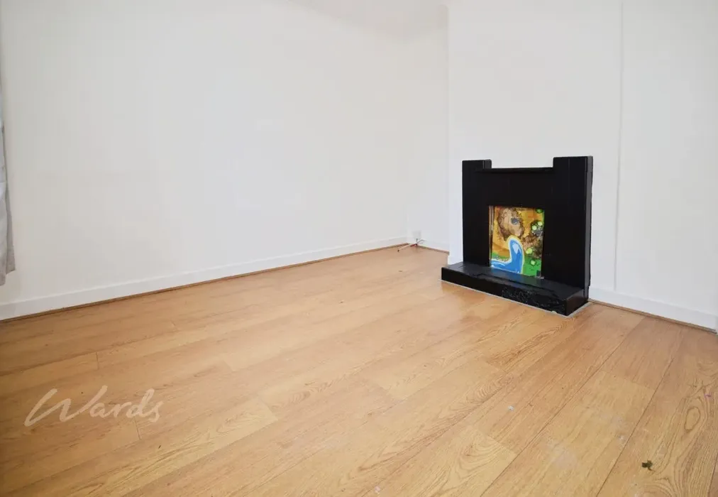 mills lounge - Mills Terrace Chatham ME4 - Wards of Kent