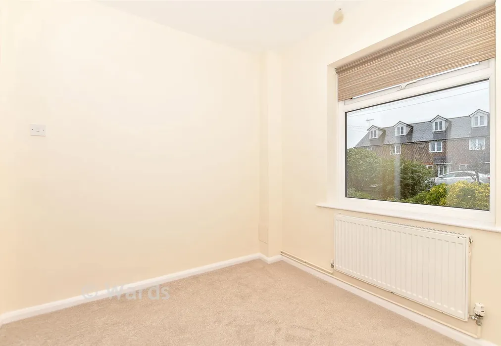 Bedroom 2 - Old Kent Road, Paddock Wood, Tonbridge, Kent - Wards of Kent