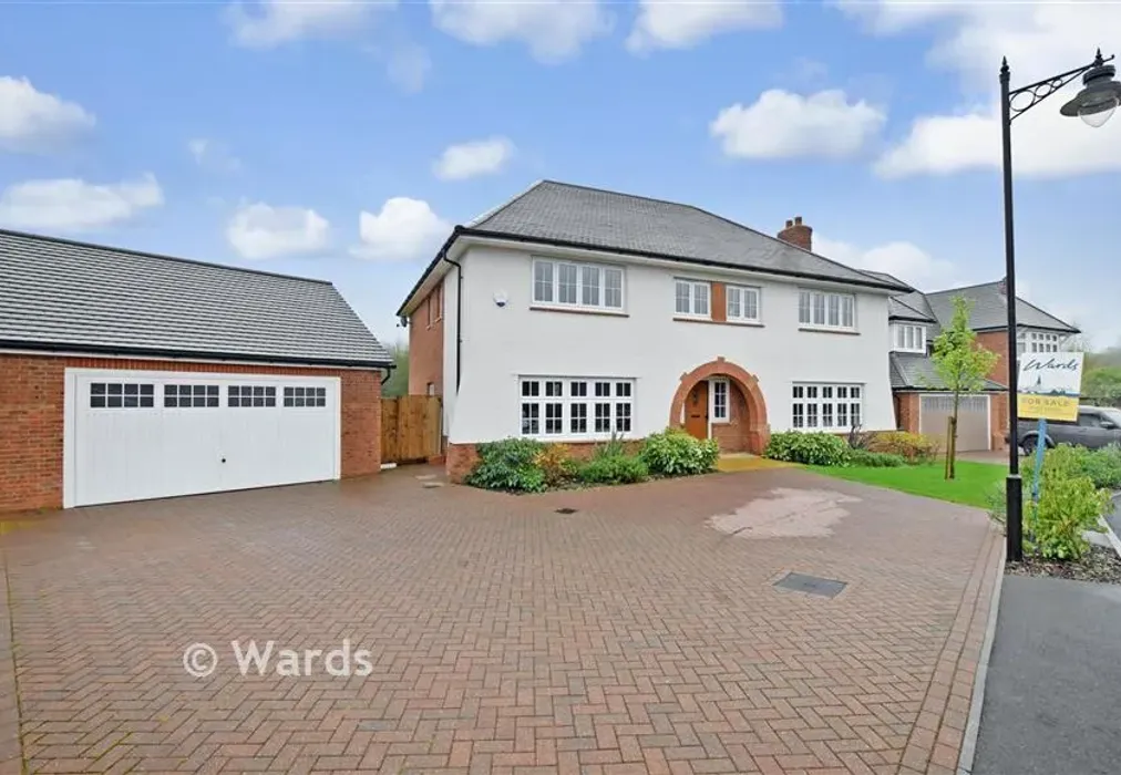 Front. - Quarry Road, Ryarsh, West Malling, Kent - Wards of Kent
