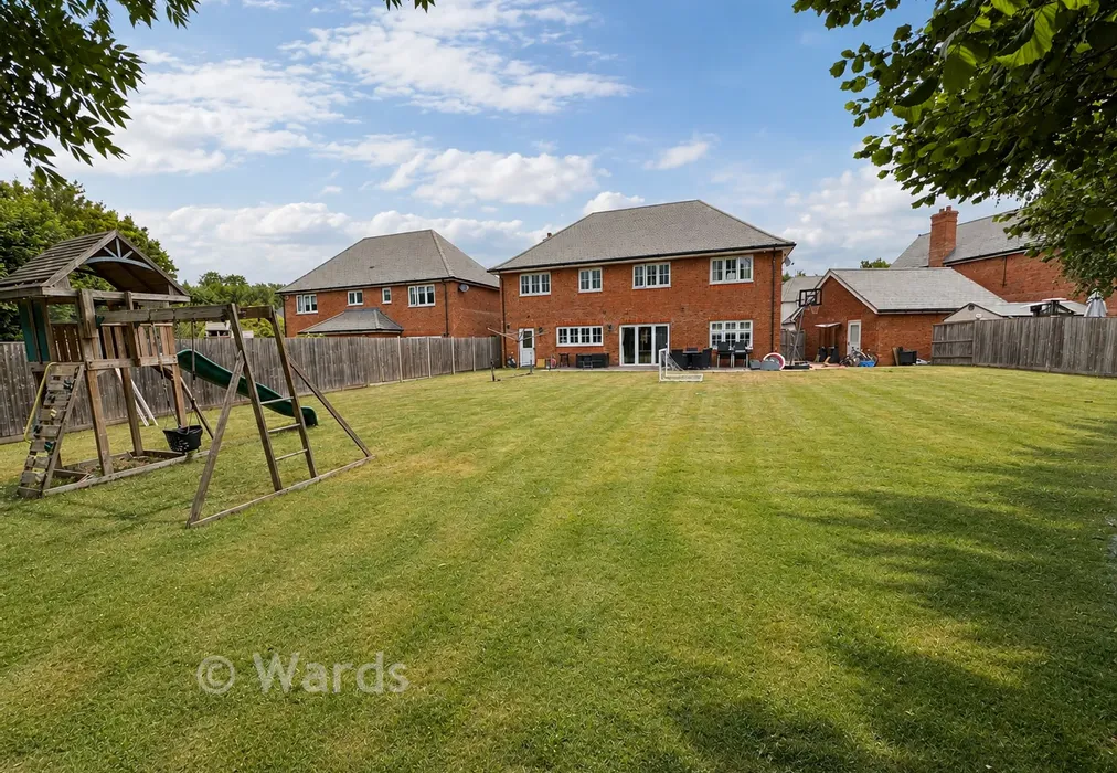 Rear Elevation. - Quarry Road, Ryarsh, West Malling, Kent - Wards of Kent